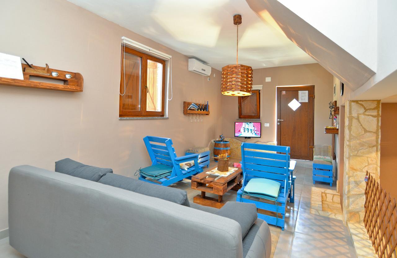 Apartments Chiara 877 Pula Bagian luar foto
